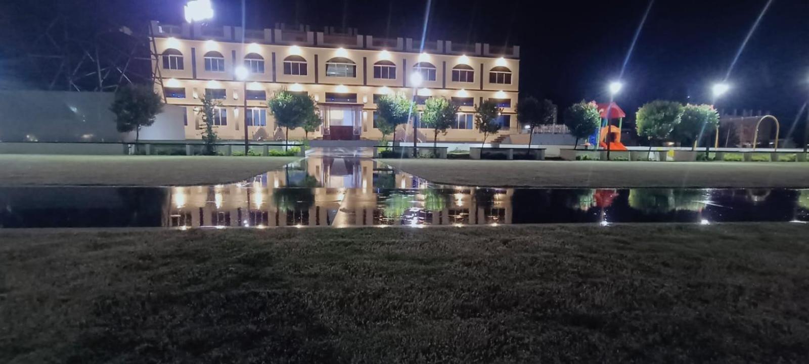 Vedika Garden Hotel Lonavala Exterior photo